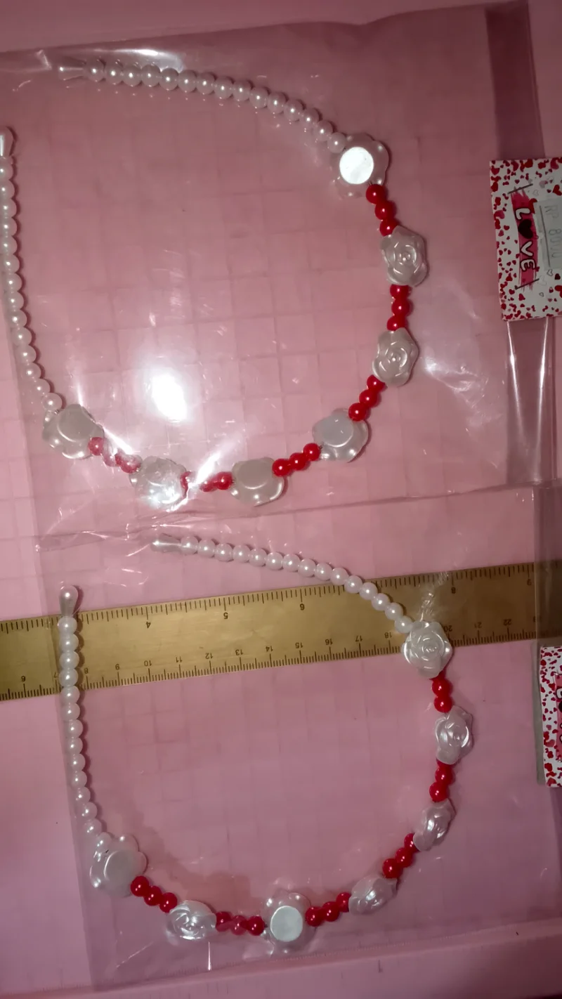 Bando Bunga Merah Putih Mutiara